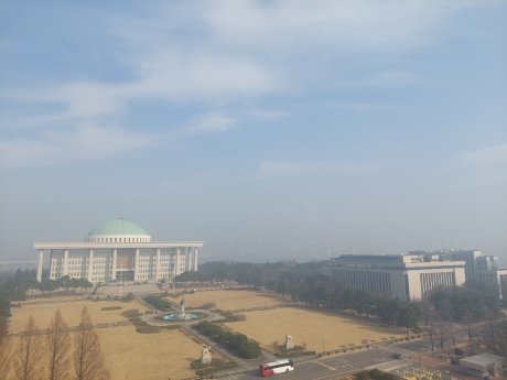 오늘날씨, 메마른 봄‧미세먼지 ‘나쁨’...남부‧제주 비