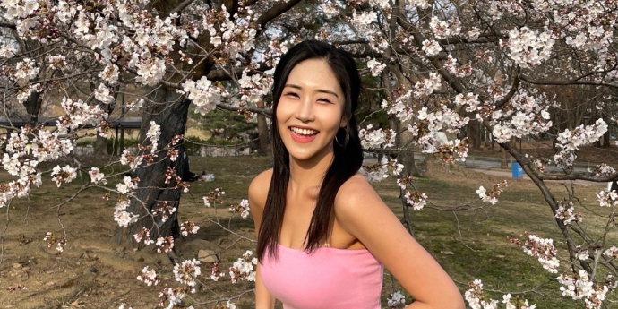 ‘벚꽃 여신’ 오혜연, 상큼한 비주얼로 봄 만끽