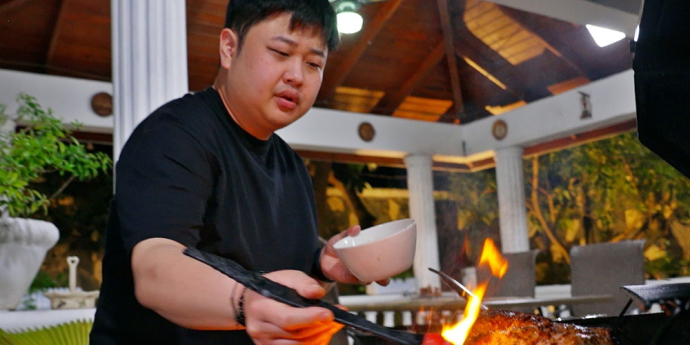 ‘카리브밥’ 윤남노, 고기 이븐하게 굽는 꿀팁 (정글밥2)