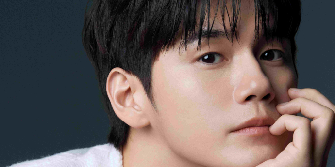 옹성우, 제대 후 한층 짙어진 남성美