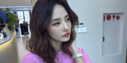 ‘원조 바비인형’ 한채영, 시원한 각선미 자랑