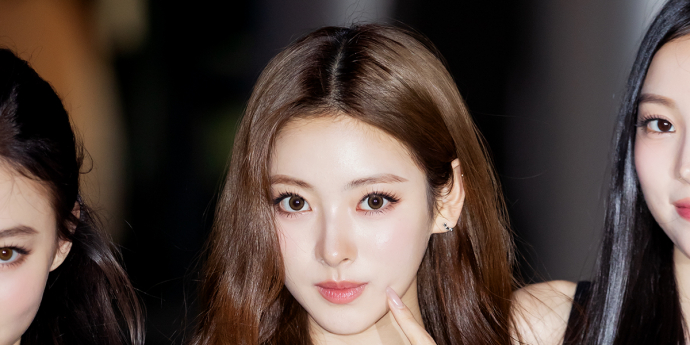 미야오 안나 '존예로운 볼콕' [포토]