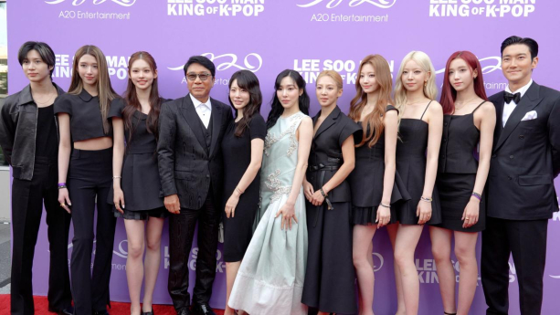 이수만 美 시사회… 소녀시대·최시원·태민 총출동