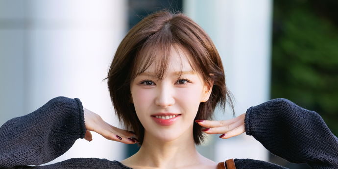 레드벨벳 웬디 '새로 호흡 맞추고 있는 헤어쌤 금손이시죠?' [포토]