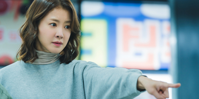 ‘살롱 드 홈즈’ 이시영, 코믹 연기로 귀환